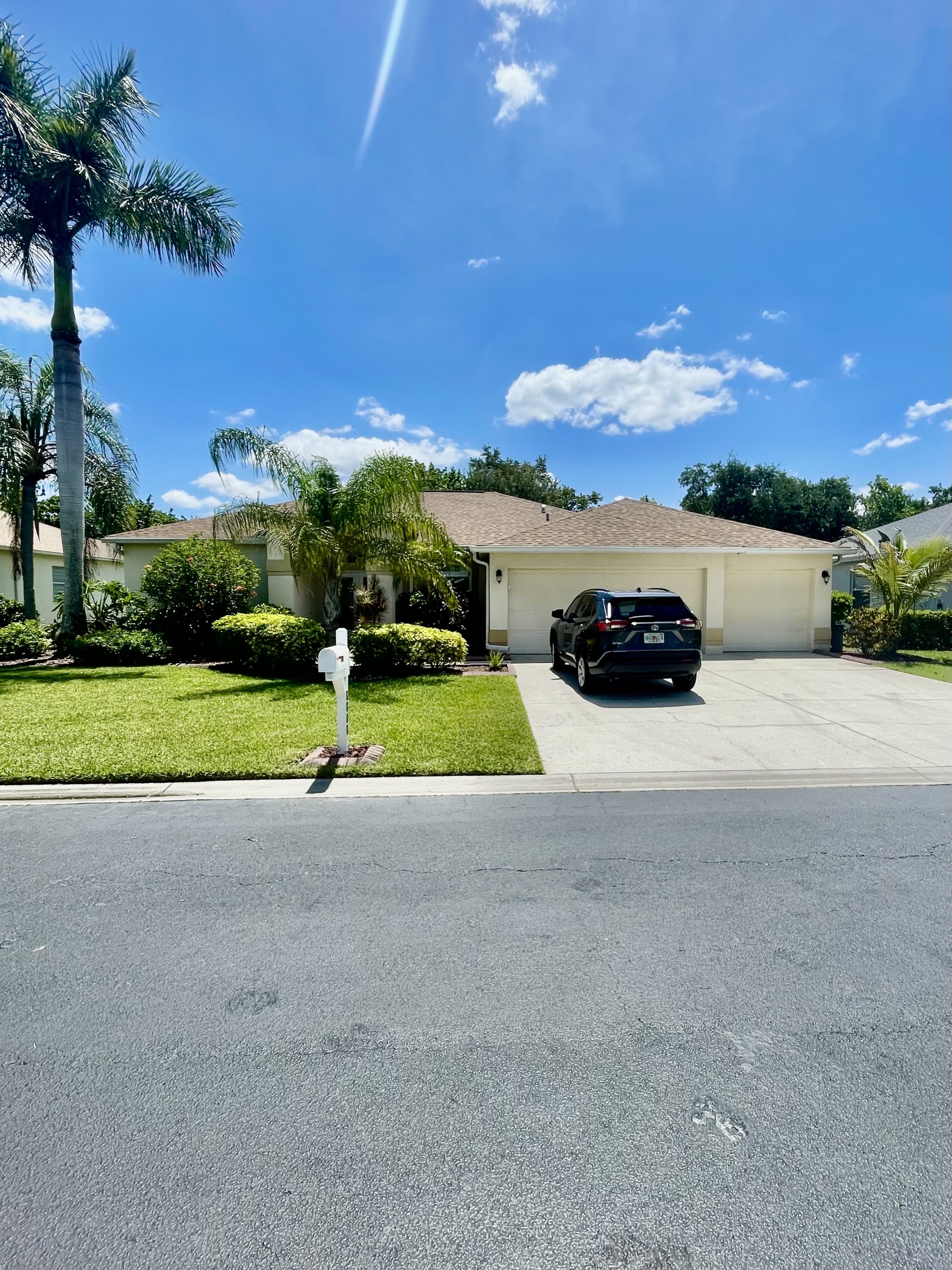 8808 Cypress Preserve Place